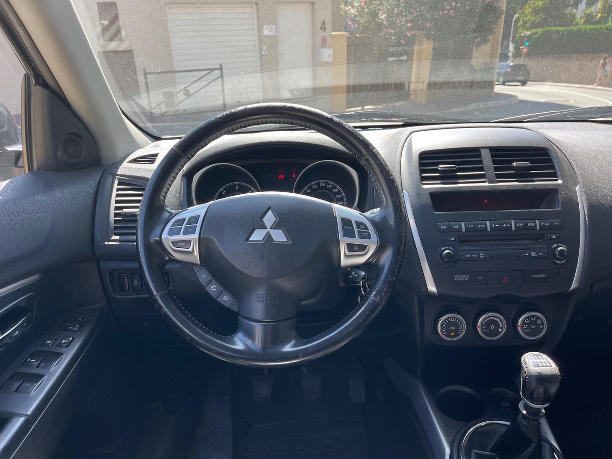 Mitsubishi ASX 1.8 DID 115 CV / 1er Main /Toit Panoramique / Clim Auto / Moteur à Chaine