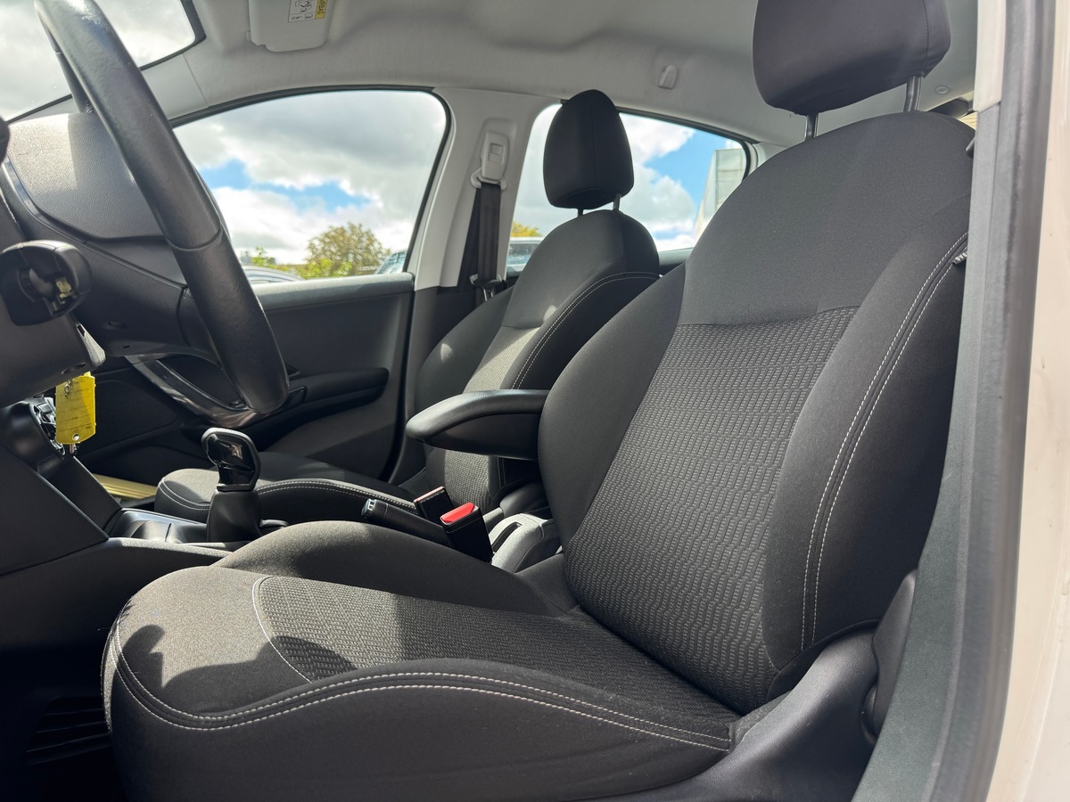 Peugeot 208 I Active Business 1.2 VTi S&S 82 cv phase 2