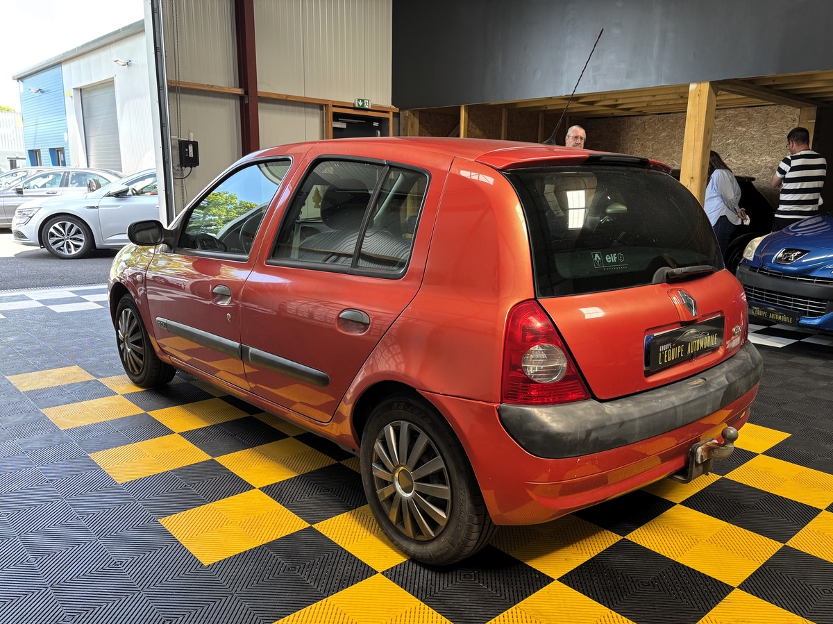 RENAULT Clio II II (2) 1.5 DCI 65 EXTREME 5P
