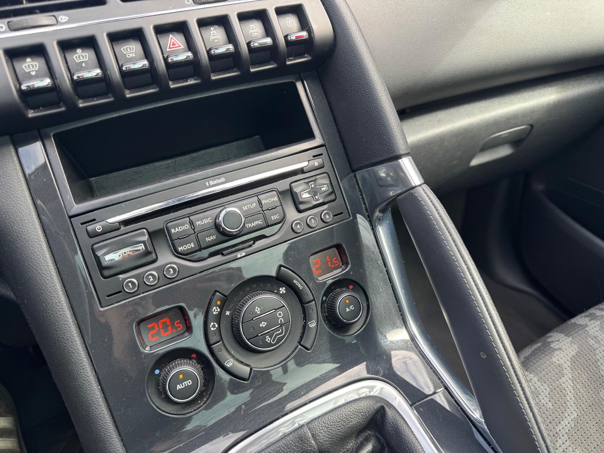 Peugeot 3008 1.6 HDi 110 Allure - Garantie