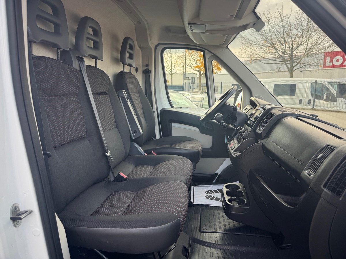 Peugeot Boxer L3H3 2.0 BHDI 130CH PREMIUM PACK + ATTELAGE / PRIX TTC / 12500€ HT