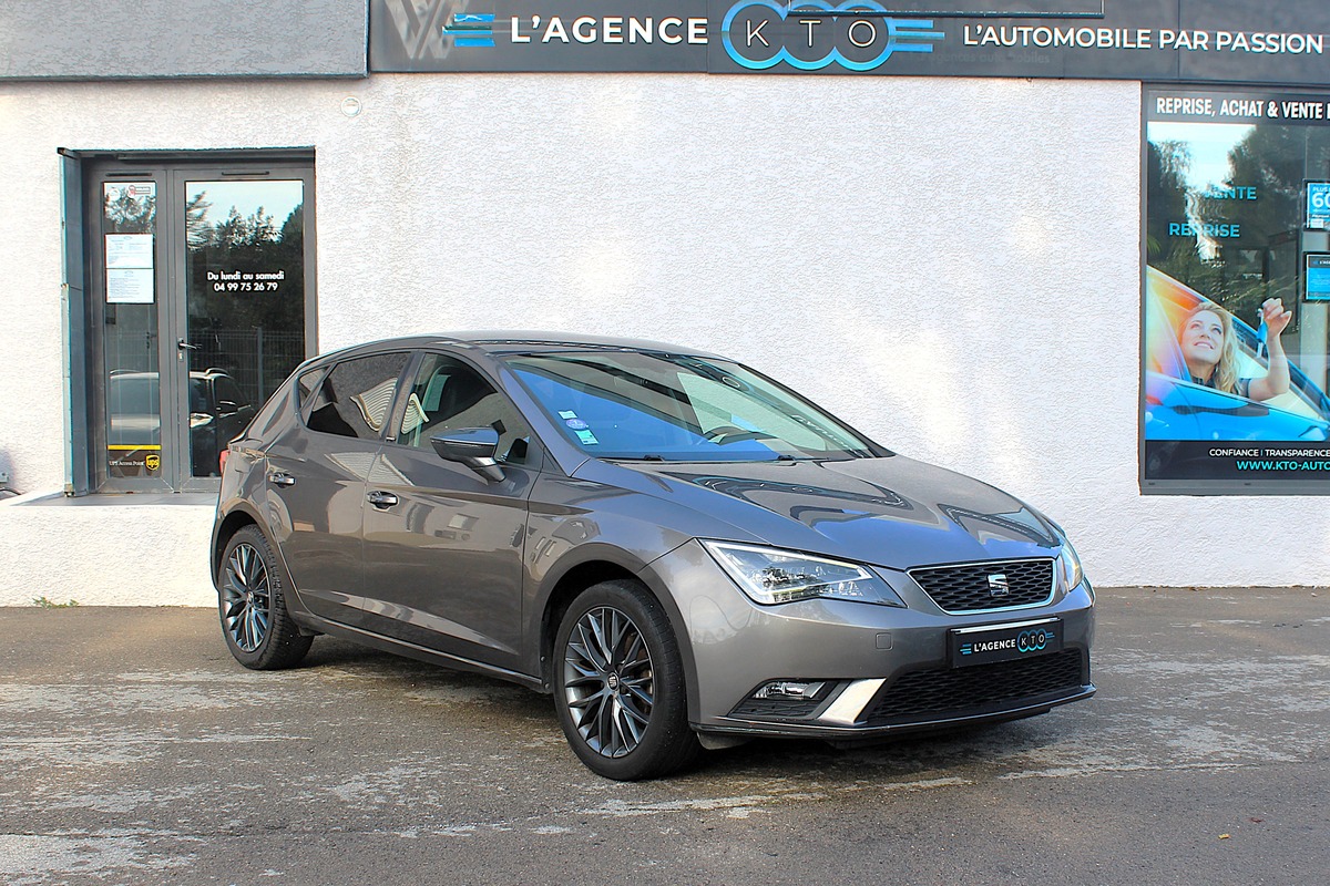 Seat Leon III 1.2 TSI 110 ch S&S CONNECT + CARPLAY / CLIM AUTO / JA 17"