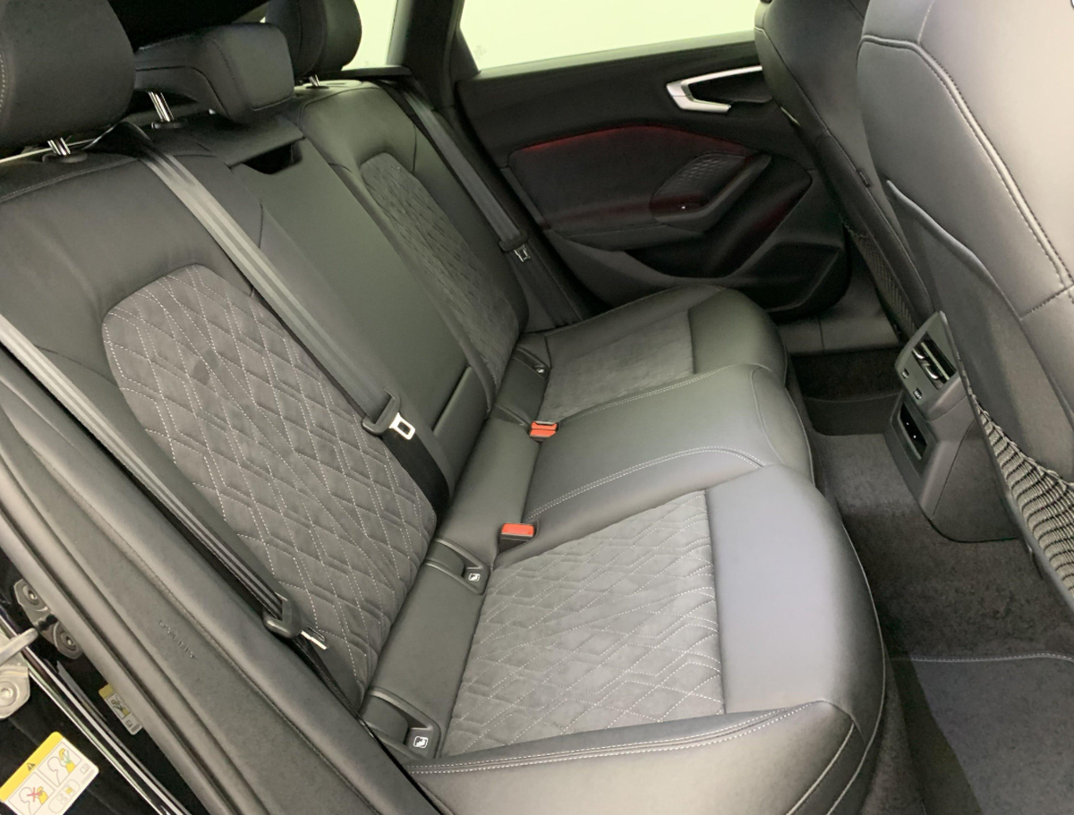 Audi A5 AVANT TDI Hybride | 204 ch | S tronic 7 | S line
