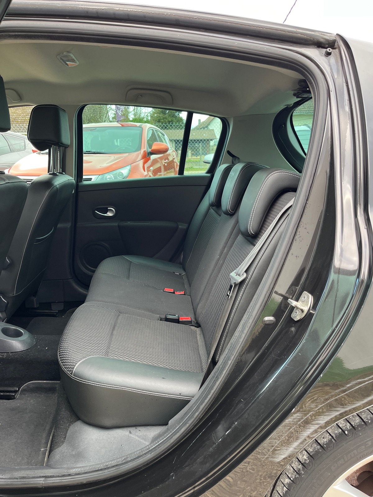 RENAULT Clio 1.6 16V 111 CV / BOITE AUTOMATIQUE