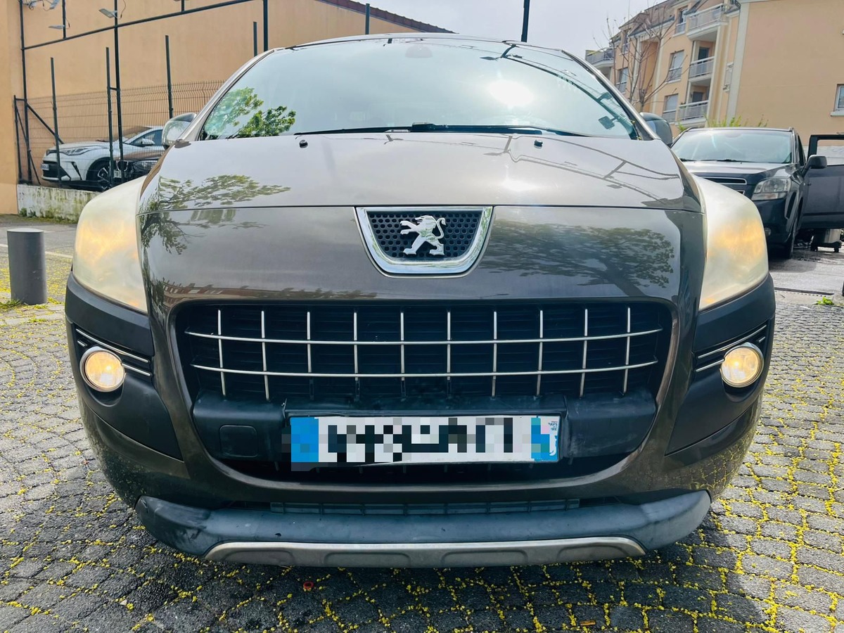 Peugeot 3008 Premium Pack - 1.6 Hdi 110cv BVA6  - 1ère Main - 4xCb - Reprise Possible