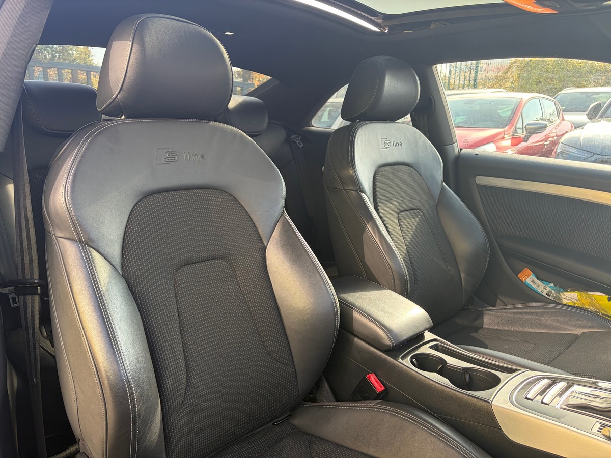 Audi A5 Coupé Quattro Phase 2 2.0 TDi S-TRONIC 177 cv BOITE AUTO SIEGE CHAUFFANT - RADAR DE RECUL
