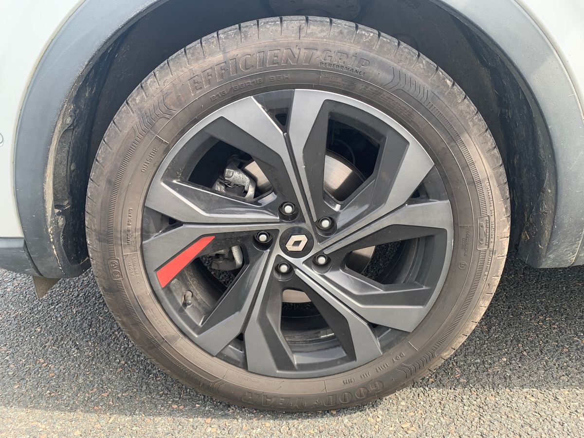 RENAULT Arkana 145 ch | RS Line | Apple car Play Android Auto | Caméra de recul | Siéges électriques