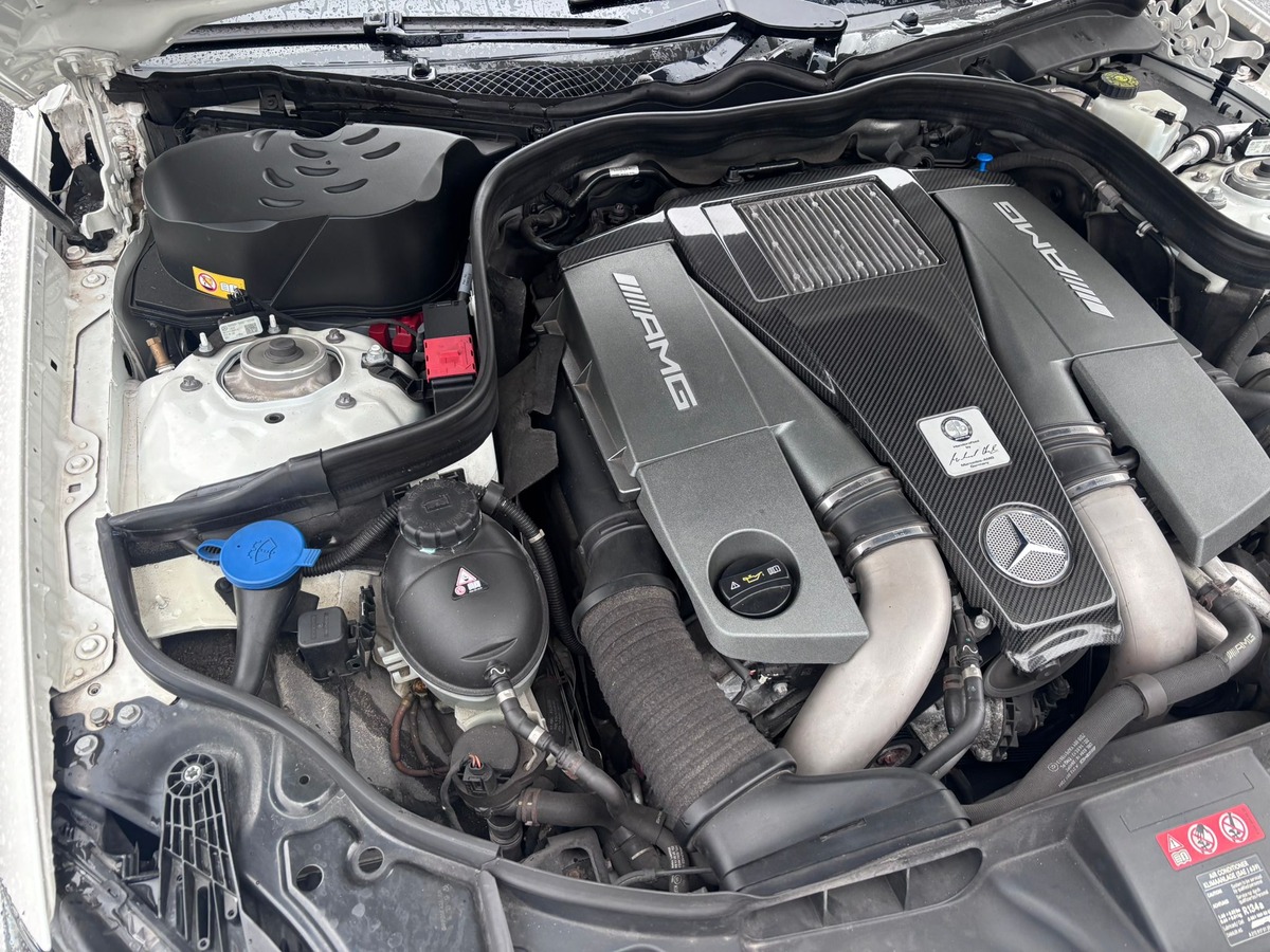 Mercedes-Benz CLS Shooting Brake 63 S AMG 585 - 4 MATIC - Garantie