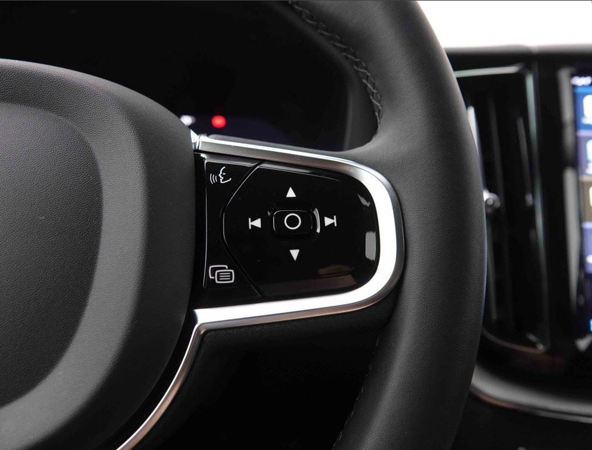 Volvo XC60 2.0 B4 197 MHEV Plus Dark | Plusieurs coloris disponible