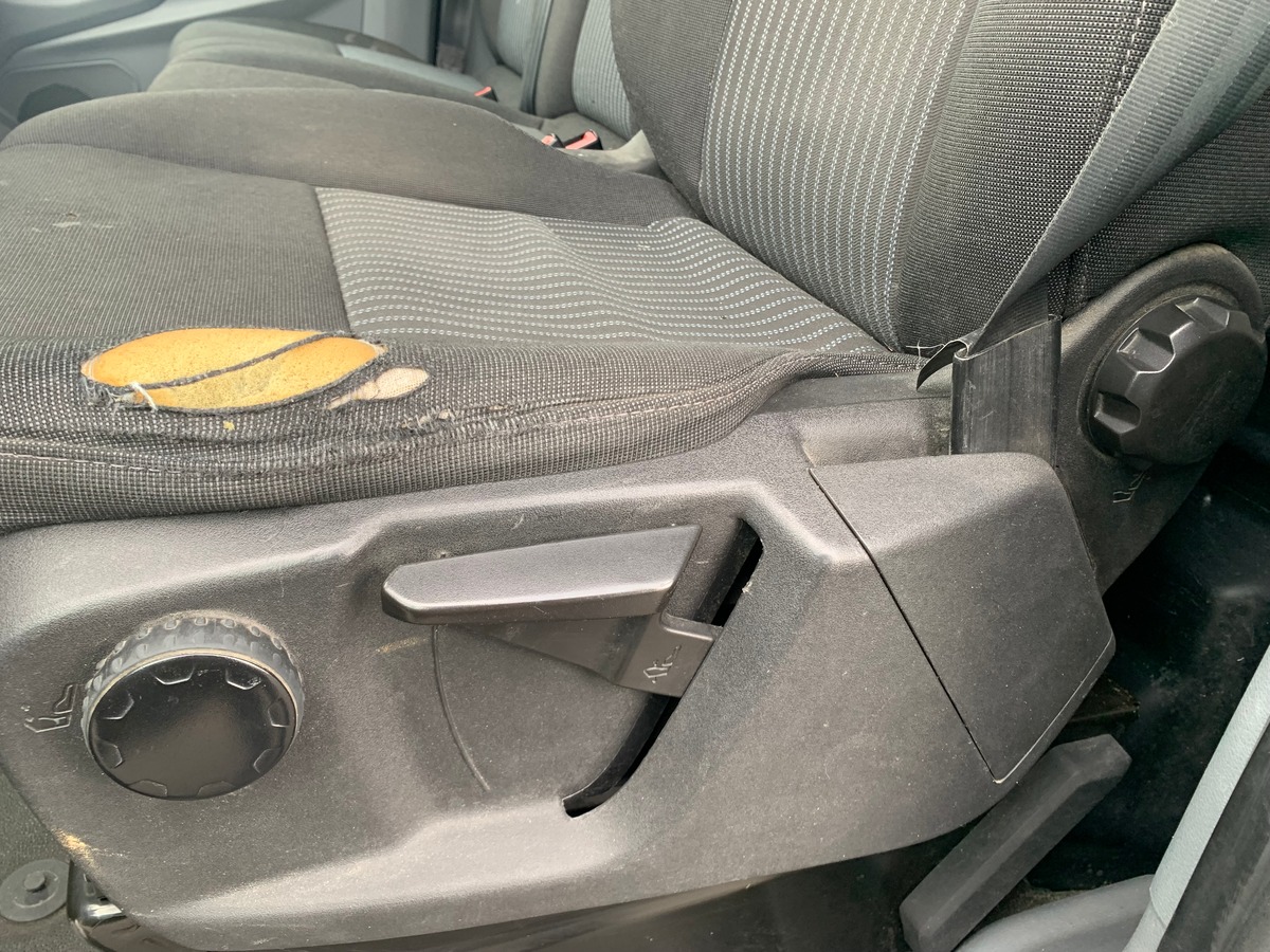 Ford TRANSIT 155 | Trend | Kit mains-libres Bluetooth | 1 Porte latérale coulissante | Climatisation