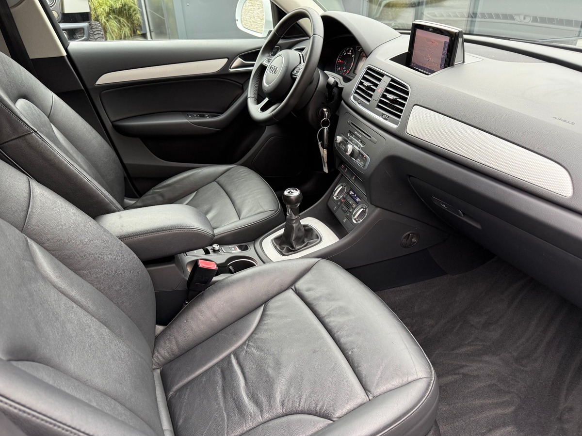 Audi Q3 2.0L TDI 140 AMBITION LUXE / CARNET / 156937 KMS