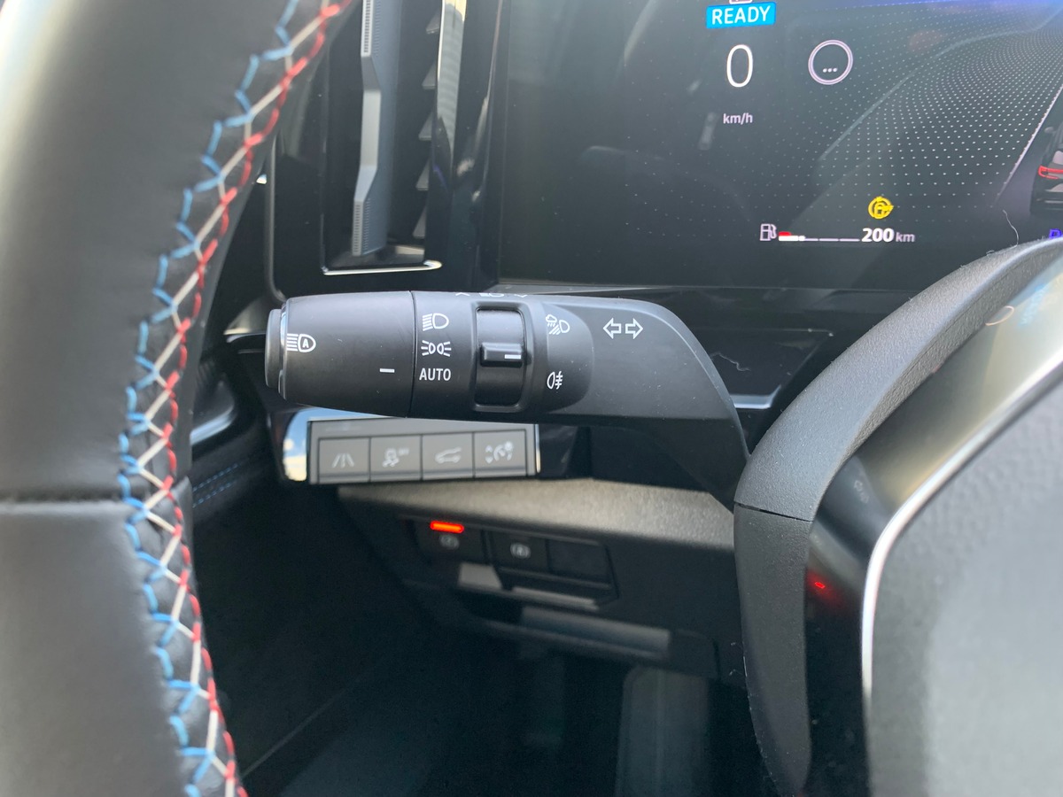 RENAULT Espace 200 | E-TECH | Esprit Alpine | 7 Places | Caméra de recul | Pack Advanced Driving