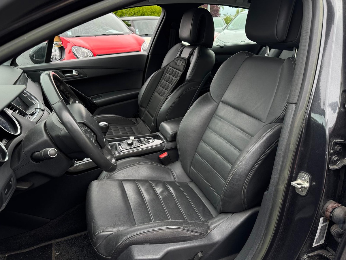 Peugeot 508 2.0 HDI 160 FELINE / Distribution neuve / Attelage