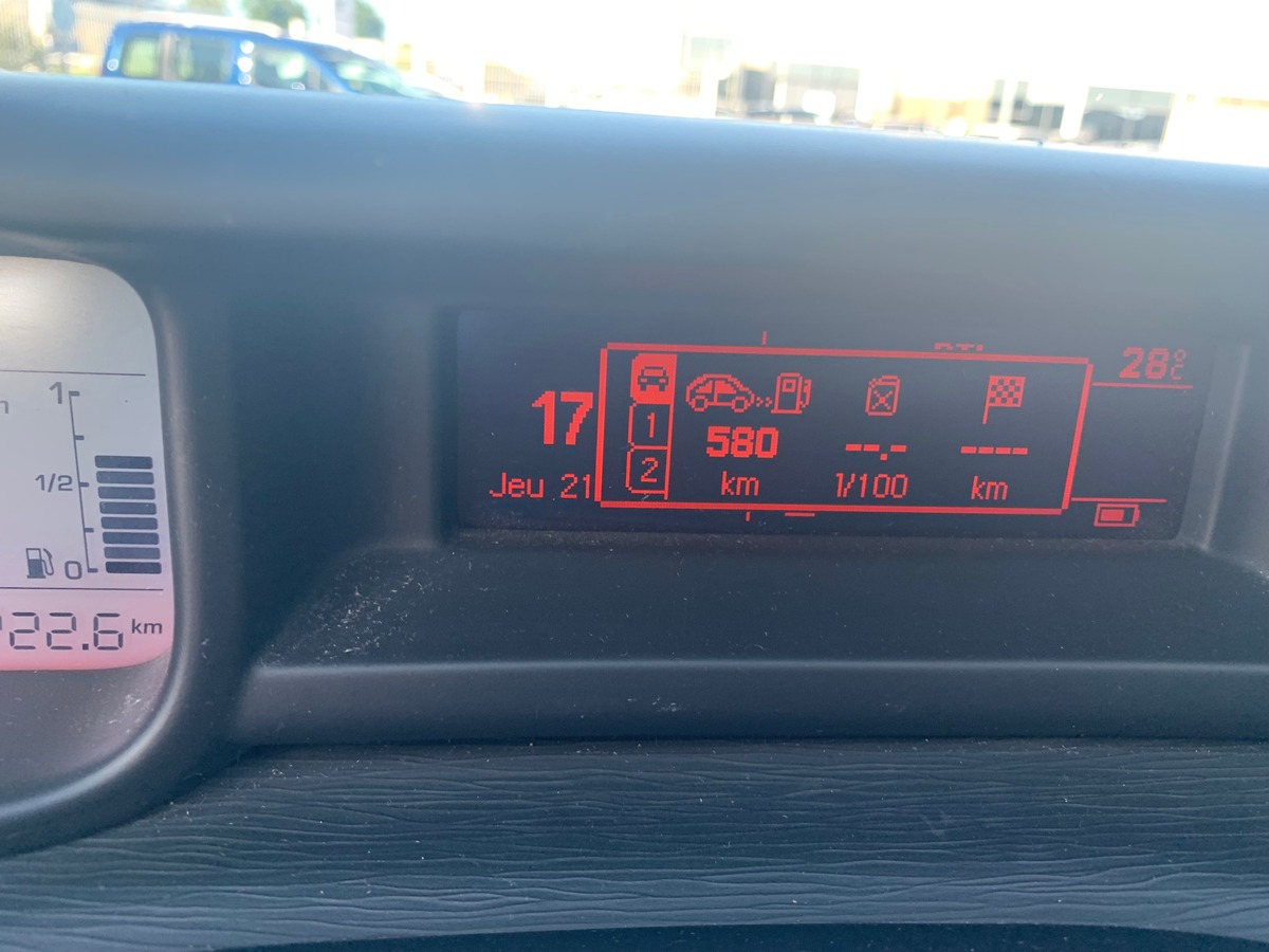 Citroën C3 Picasso 90 chevaux | Régulateur de vitesse | Climatisation | Attelage | Radar arriére