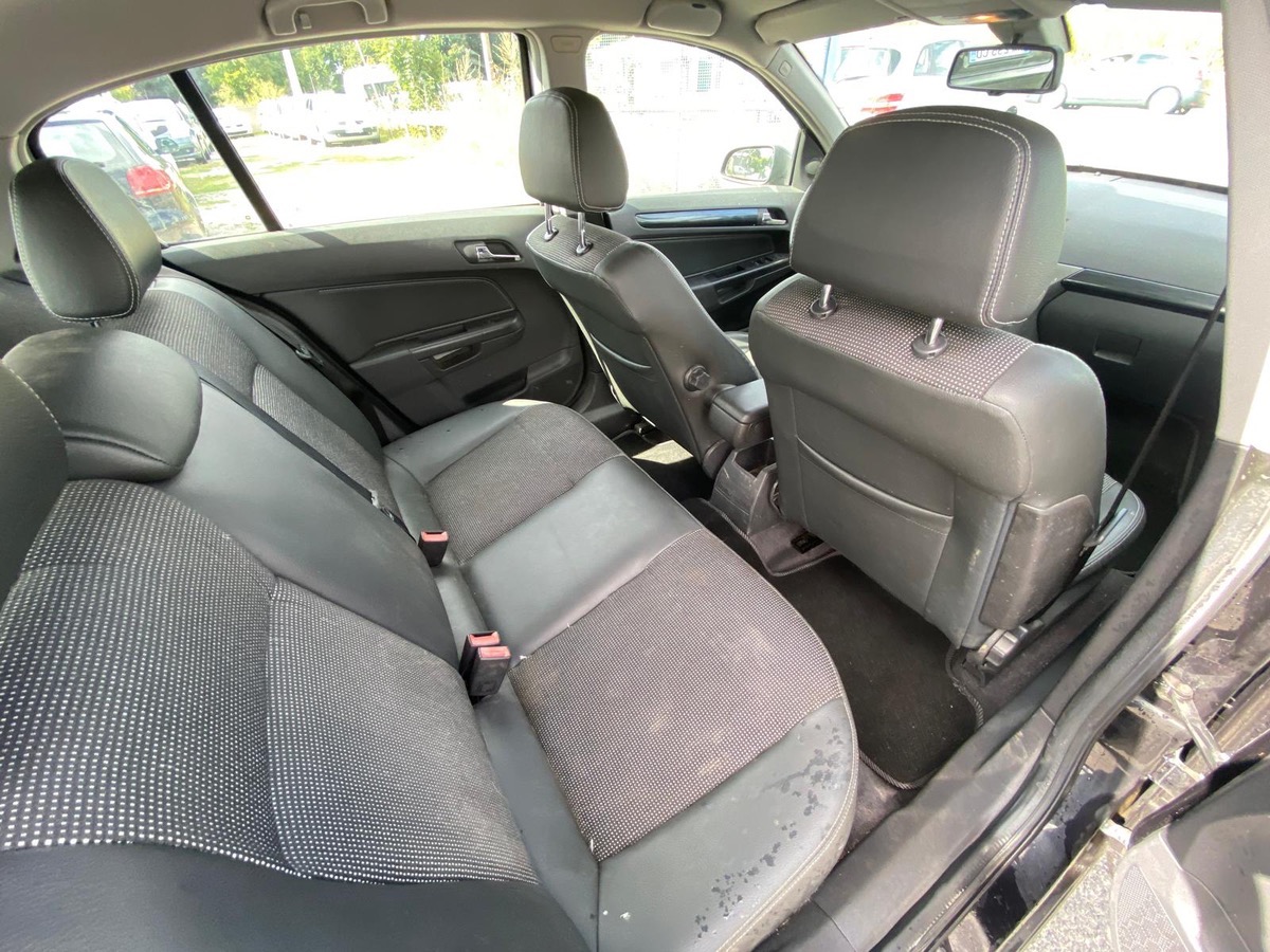 Opel Astra 1.9 cdti 120cv  231193km cosmo