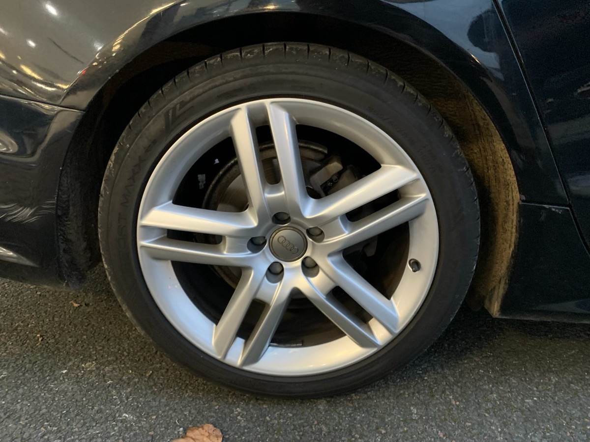 Audi A6 Avant 190 | S-line | Chauffage des sièges avant | Régulateur de vitesse | Coffre électrique