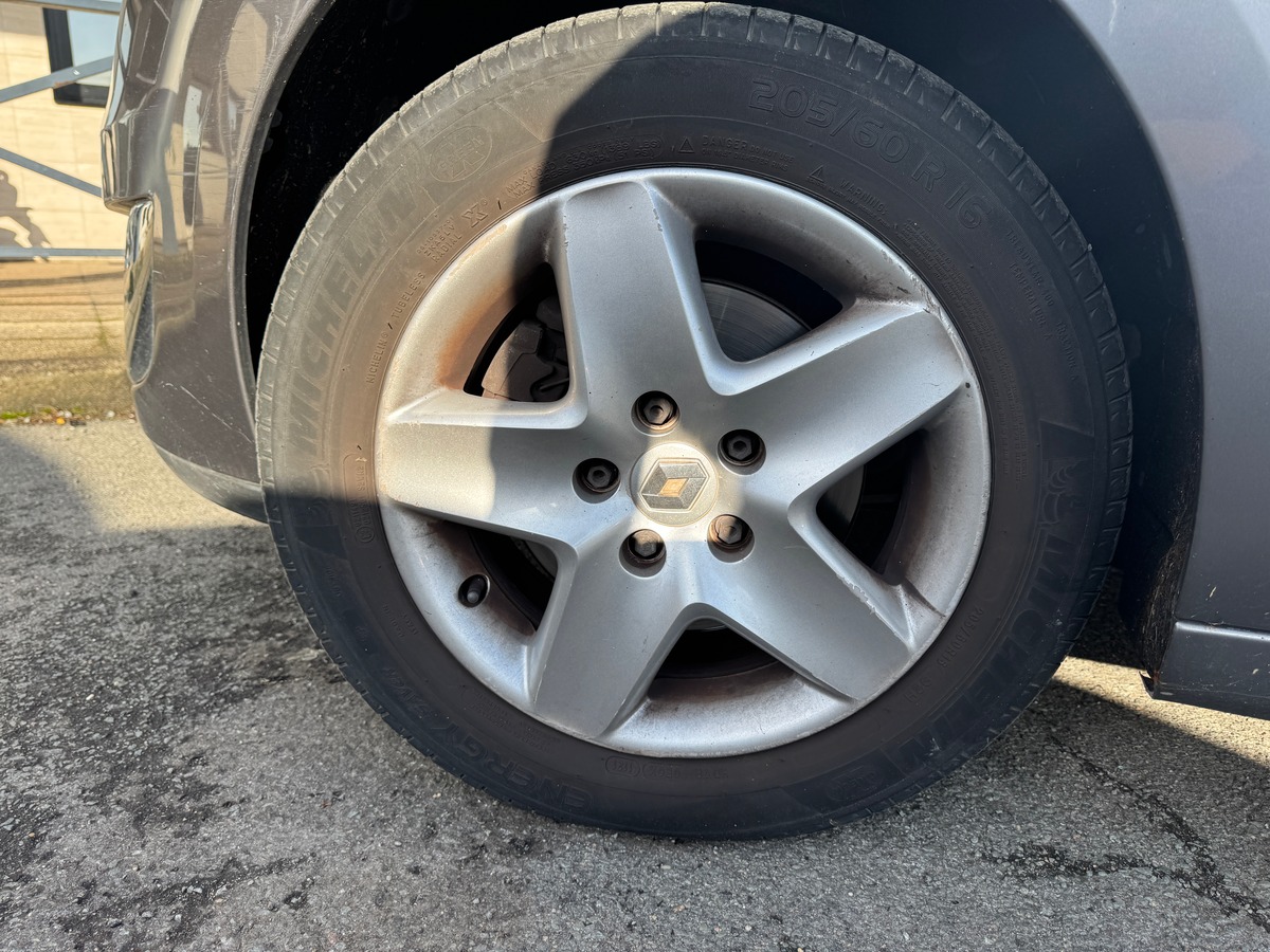 RENAULT Grand Scenic Business 1.5 dCi EDC6 110 cv Boîte auto 7 places