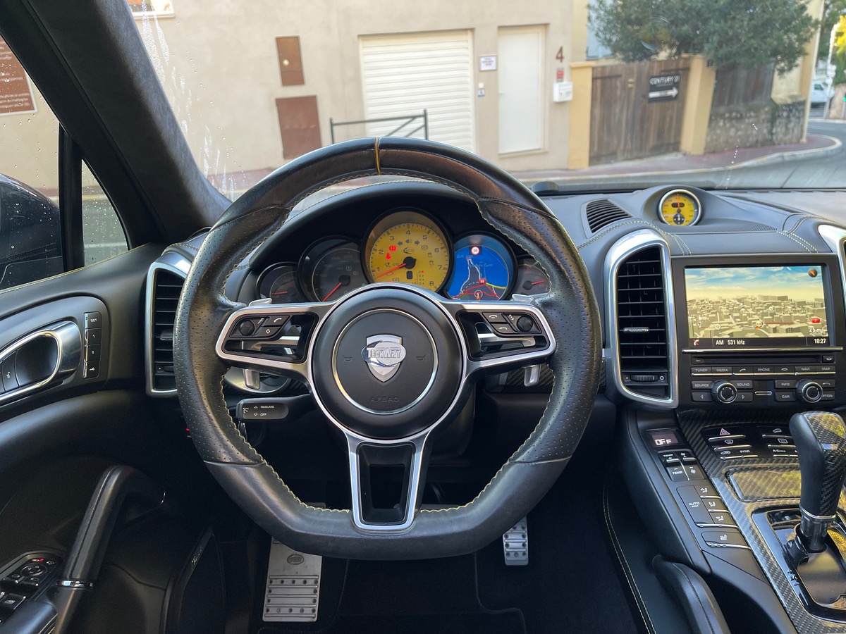 Porsche Cayenne Turbo TECHART 4.8 V8 520 CV AWD  /Carbone Interieur / Toit Ouvrant /