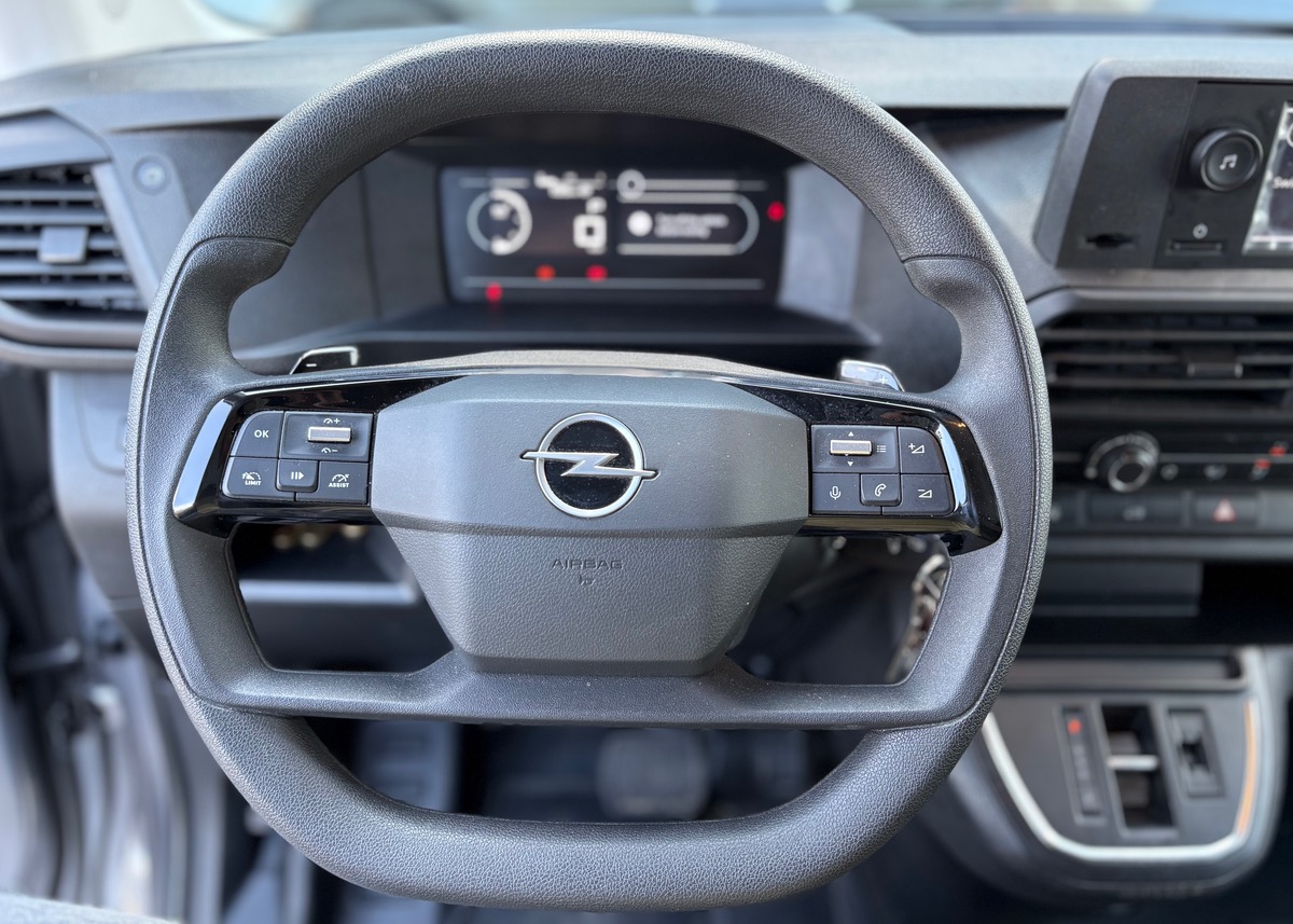 Opel Vivaro Fourgon Taille M BlueHDi 180 S S EA