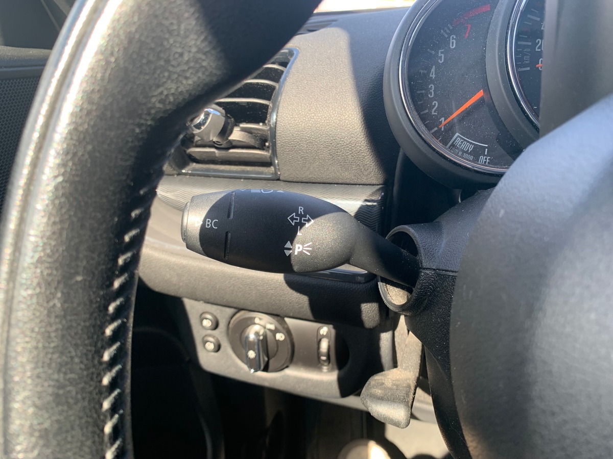 Mini Mini 5 Portes 136 | Cooper | Mode Sport | Sièges chauffants | GPS | Régulateur vitesse | Radars