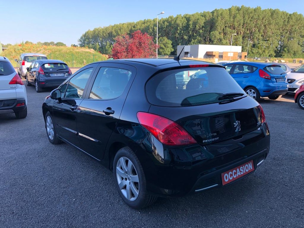 Peugeot 308 1.6 hdi 92 ch fap blue lion sportium