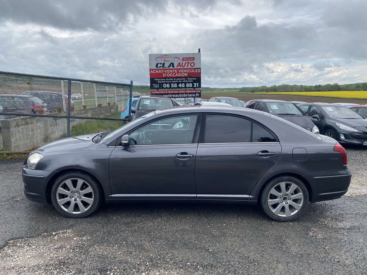 Toyota Avensis 2.2 d4d 150cv très propre 292140km