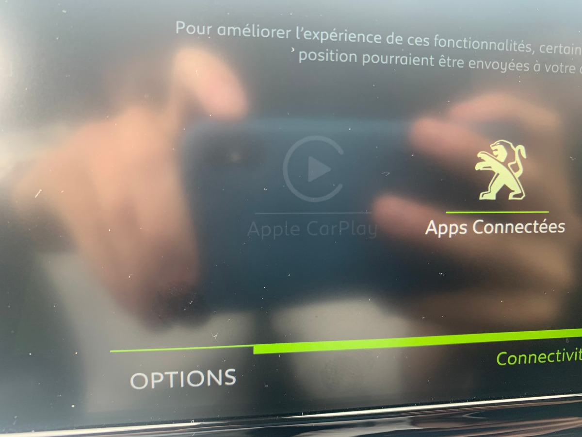 Peugeot 2008 130 chevaux | GT | Caméra de recul | Apple car Play | GPS | Palettes au volant