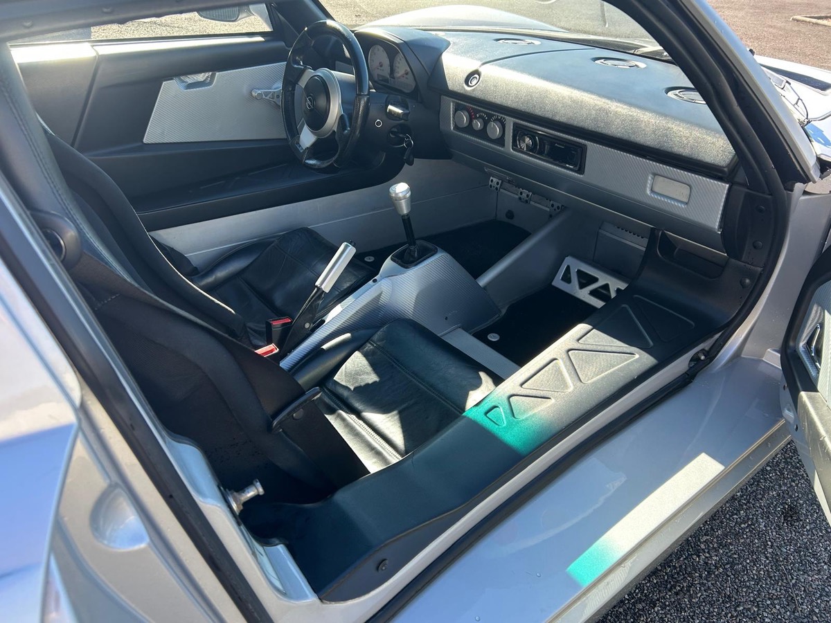 Opel Speedster 2.2 (147 ch)