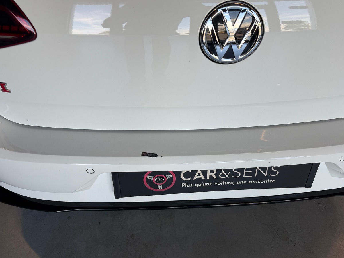 Volkswagen Golf VII - TCR / CarVertical / Echappement Akrapovic / Apple Carplay / Caméra