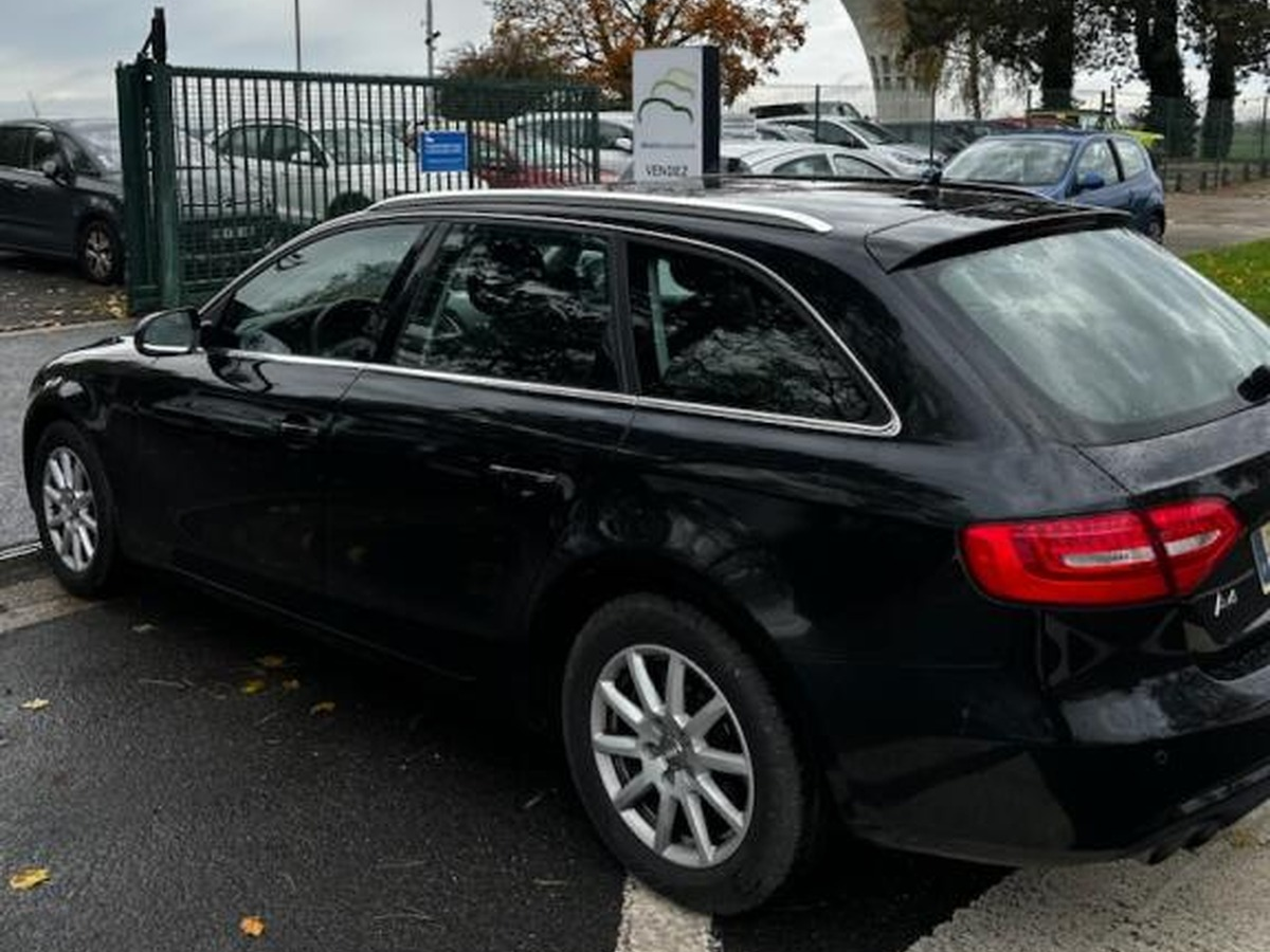 Audi A4 Avant Série 3 Phase 2 2.0 TDi  Multitronic 177 cv Boîte auto