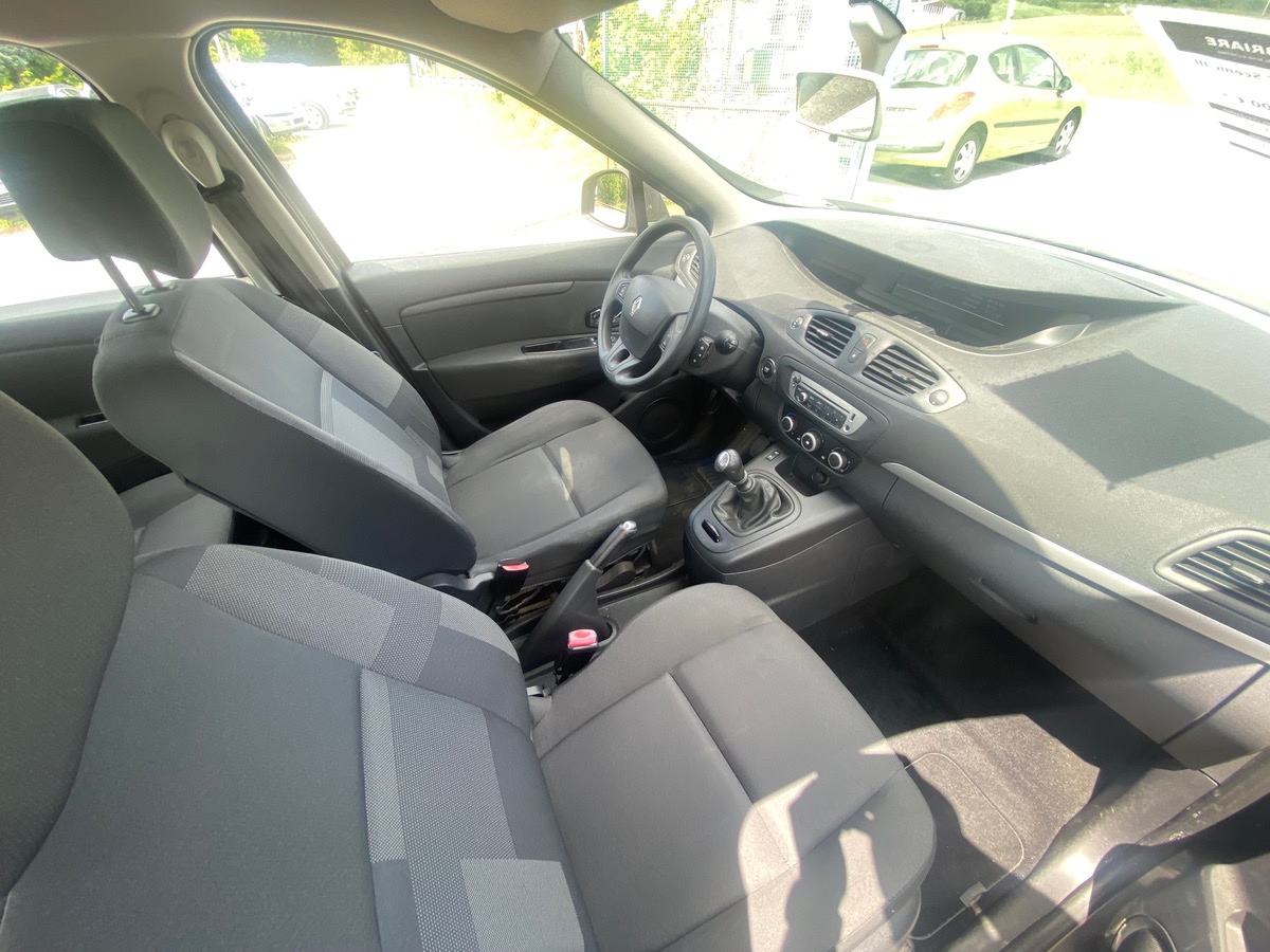 RENAULT Scenic III 1.5 dci 110cv 141090km 1ere main 