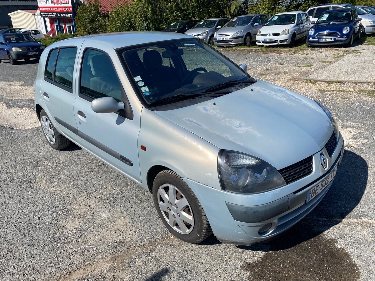 RENAULT Clio 2 1.4i 100cv 200000km