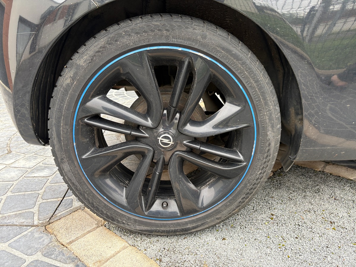 Opel Adam 1.4 Twinport 87ch - 5cv