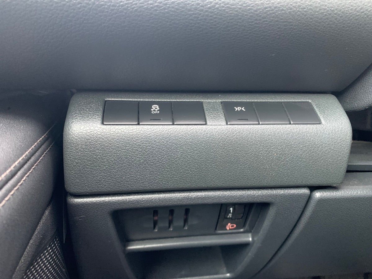 Peugeot 3008 200 ch | 2.0 e-HDi HYbrid4 Pack ETG6 + Electric | GPS | Bluetooth | Régulateur vitesse