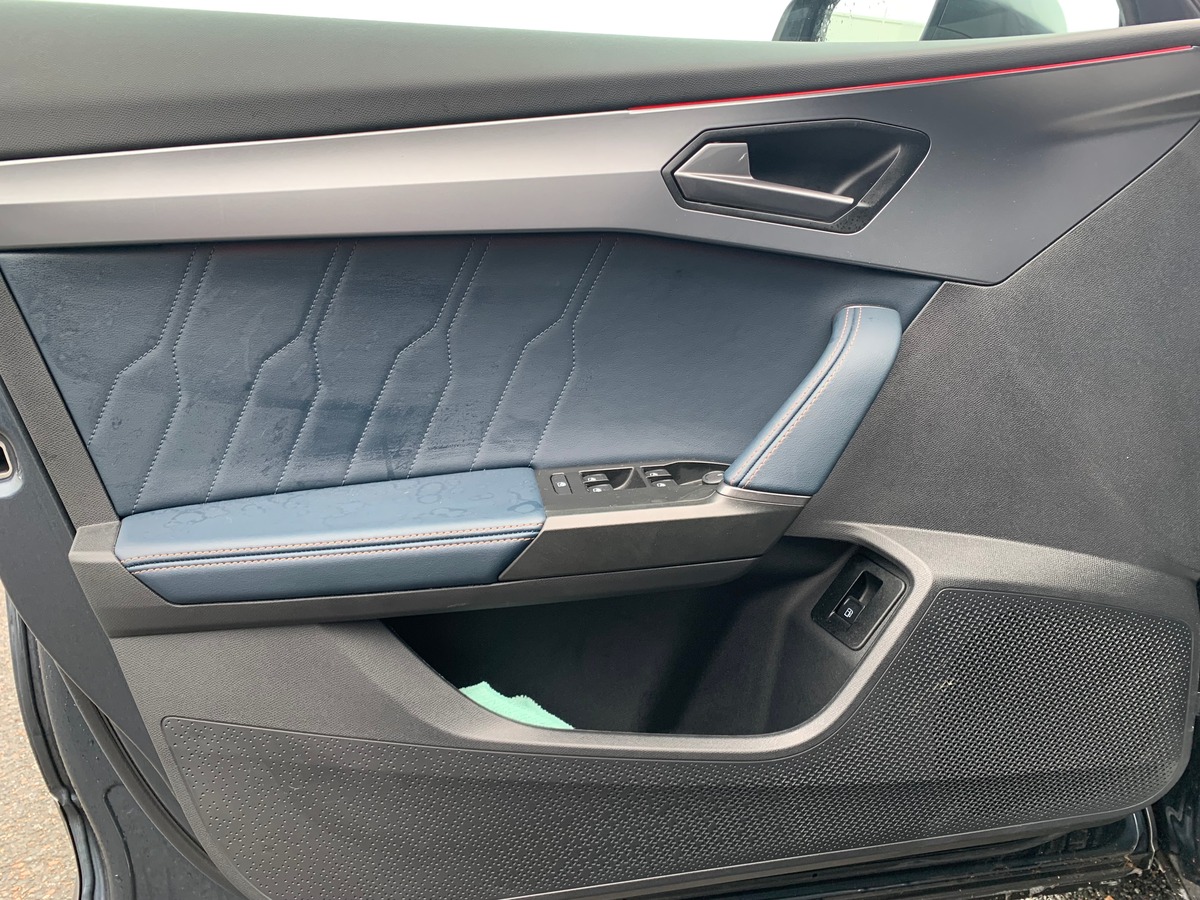 Cupra FORMENTOR E-HYBRID 204 | Business Edition | Cuir | Apple Car Play | Toit ouvrant panoramique