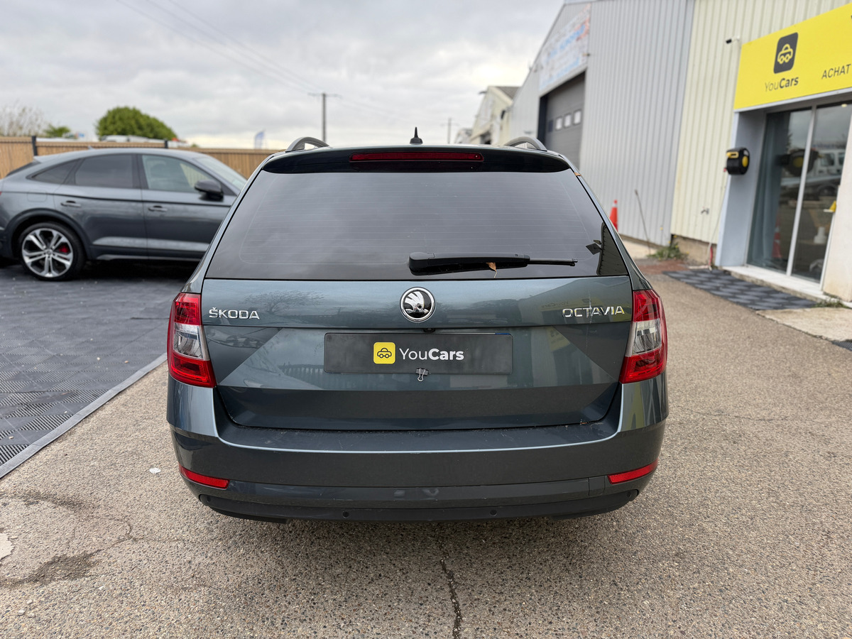 Skoda Octavia Combi Phase 2 1.5 TSI 150 cv - CARPLAY - 1 ERE MAIN - ENTRETIEN VW -DEMARRAGE SANS CLE