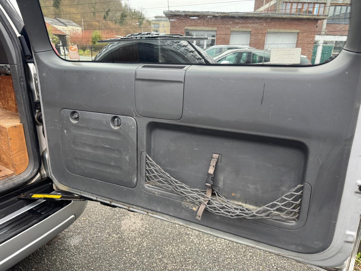 Toyota Land Cruiser KDJ125 D4-D 166 3 portes - Francais