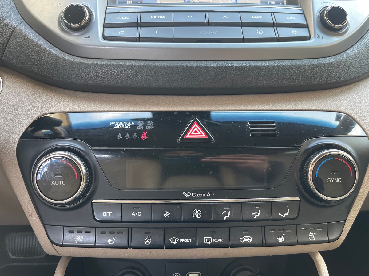 Hyundai Tucson 1.6 TGDI 177 cv / 4 Roues Motrices / Toit Ouvrant / Full Options / Entretien Hyundai