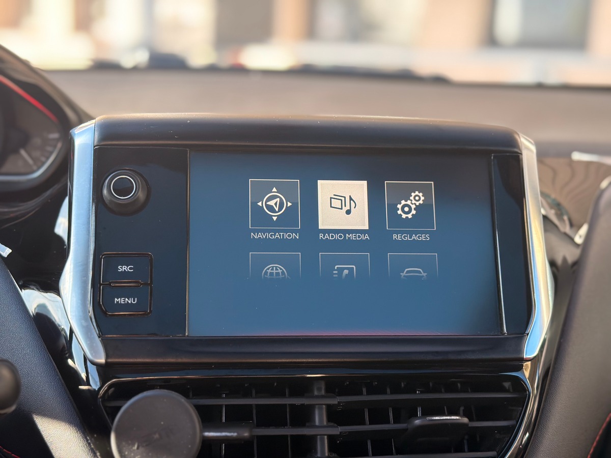 Peugeot 208 GTI Phase 2 1.6 THP 208 cv - Toit Pano - Entretiens