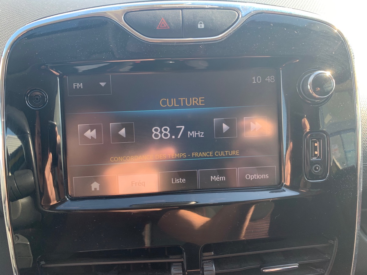 RENAULT Clio IV 200 ch | RS | Jaune Sirius | Révision complète en 03/2025 | Palettes au volant