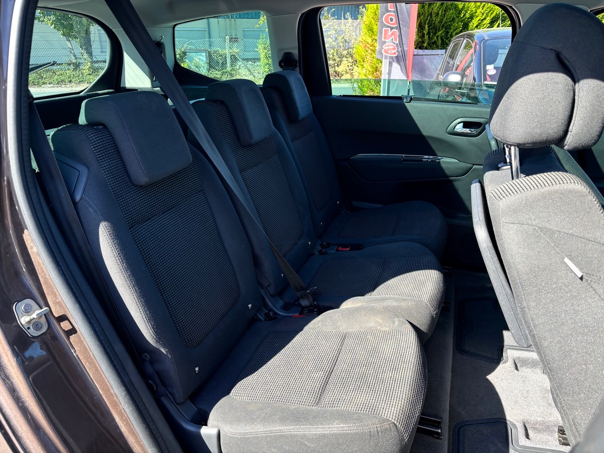 Peugeot 5008 1.6 BlueHDi 120ch Allure S&S 7 places