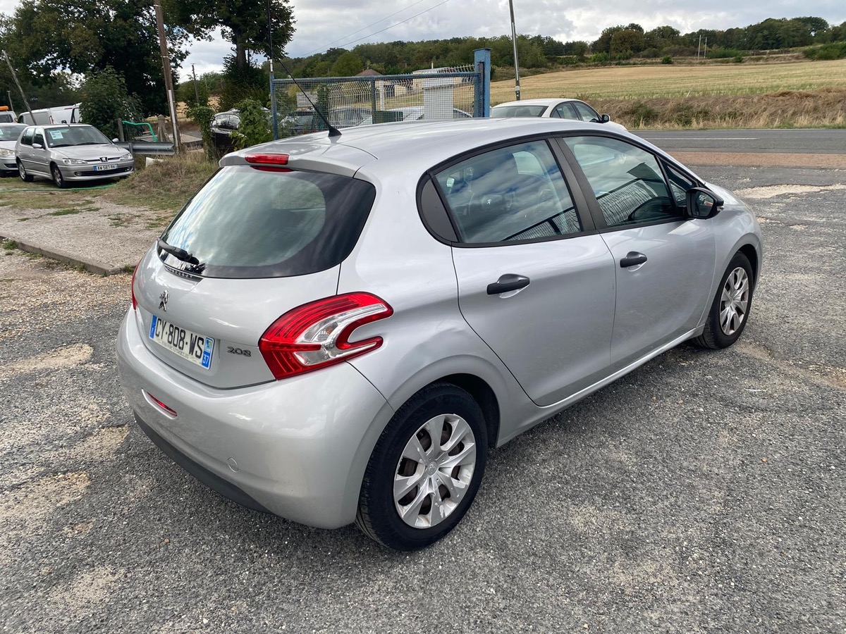 Peugeot 208 1.4 hdi 70cv 166005km