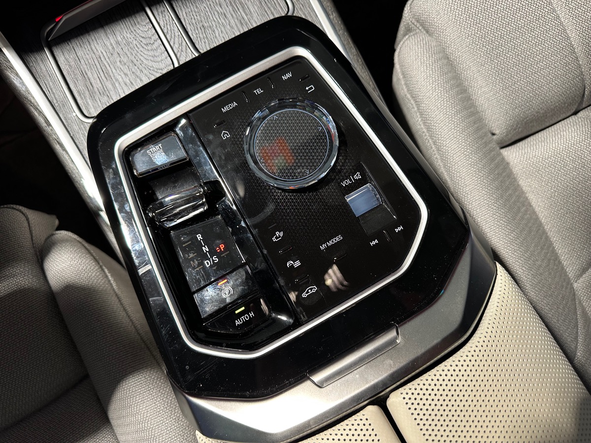 Bmw Série 7 750 xe  **** Full Options **** Tva Récupérable