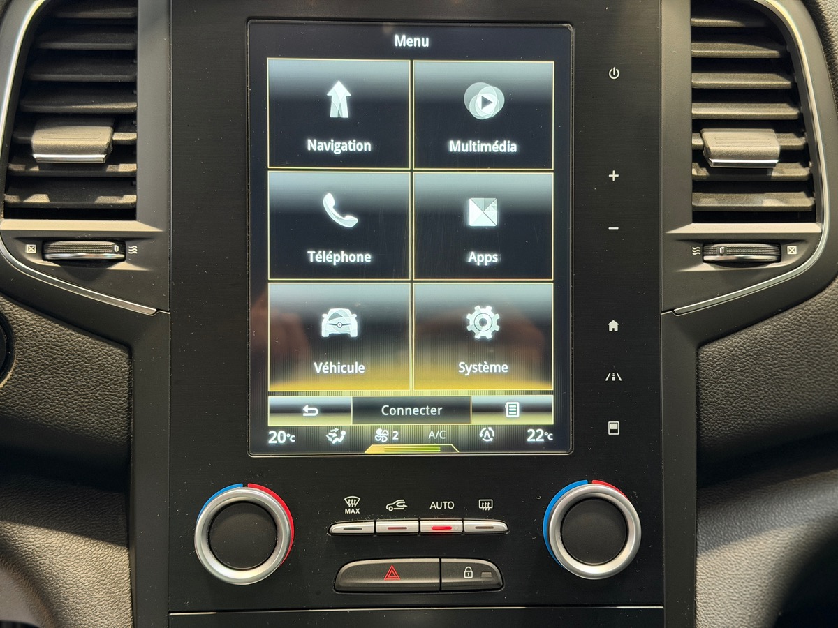 RENAULT Megane Estate IV DCI 130 cv Energy Intens / Attelage / Hifi BOSE / Caméra
