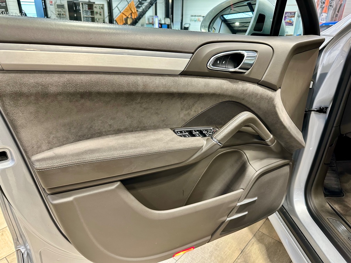 Porsche Cayenne II (2) GTS 3.6 440 Tiptronic 8 Français i