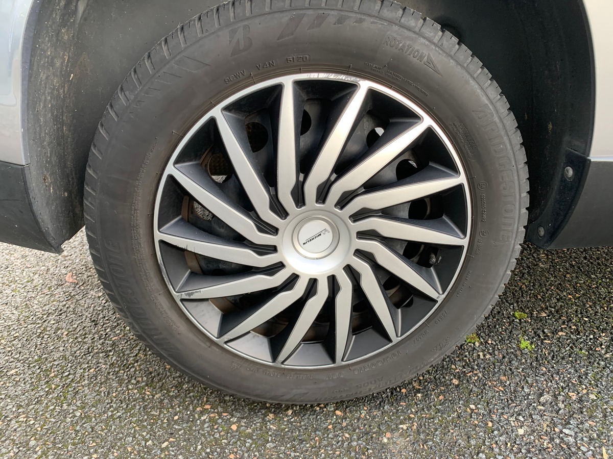 Peugeot 2008 82 ch | Active | Apple car play Android auto | Régulateur de vitesse | Pack Urbain