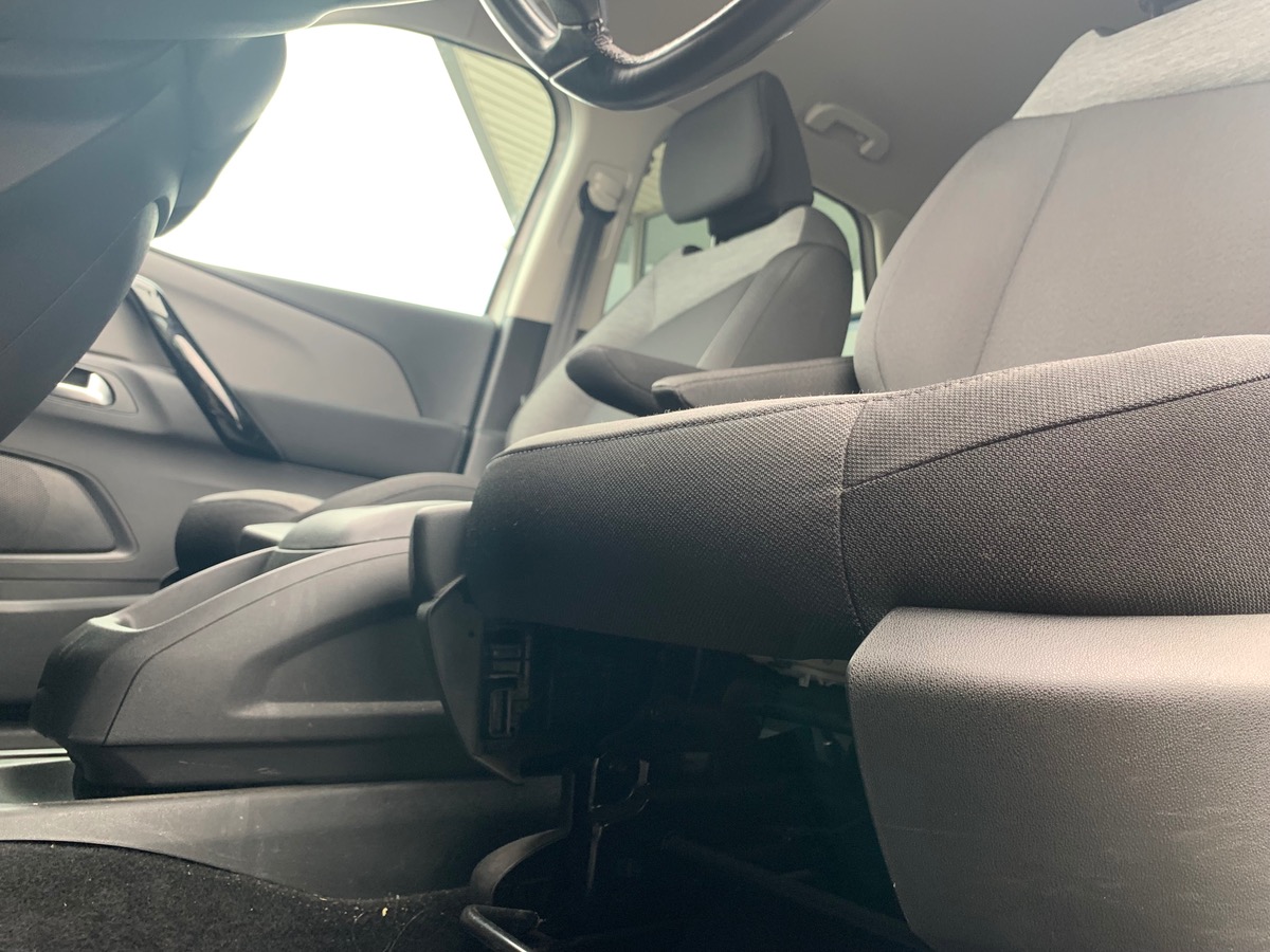 Citroën C4 Picasso FEEL | Mirror Screen | GPS Cartographique | Radar de station. AR & AV | Attelage.