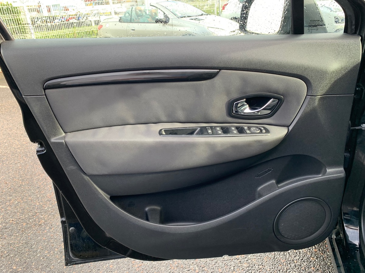 RENAULT Megane Scenic 130 ch | GRAND SCENIC | 7 Places | Business