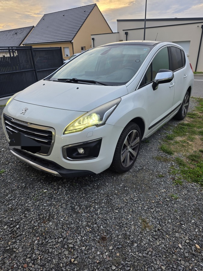 Peugeot 3008 120 ch | Féline | GPS | Régulateur vitesse | Toit Panoramique | Affichage tête haute