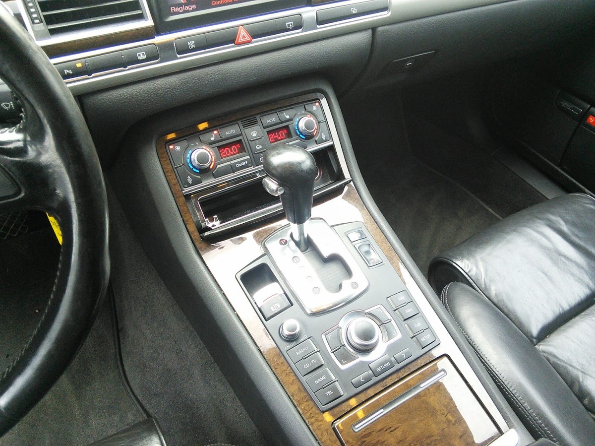Audi A8 LIMOUSINE Quattro 4.2 TDi V8   Tiptronic6 326cv Boîte auto
